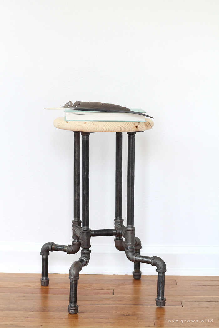 DIY-Industrial-Pipe-Stools-11