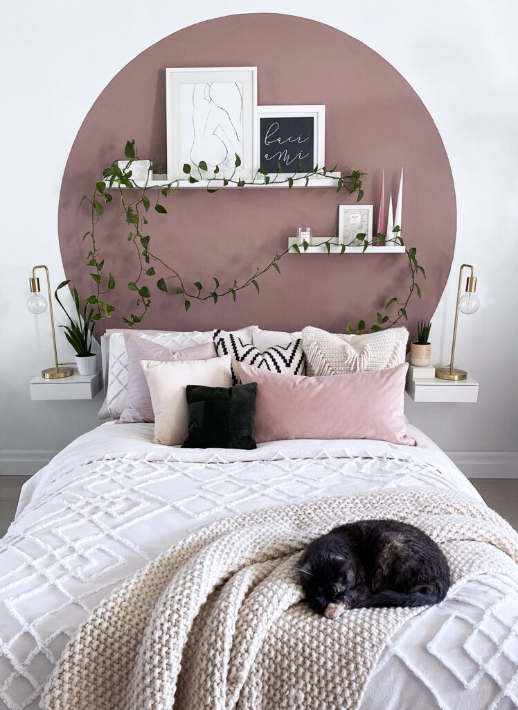 21 Teenage Girl Wall Decor Ideas for Her Bedroom 6 DIY Circle Headboard 9 The Old Summers Home As a teenager, I always wanted to decorate my bedroom with my favorite colors. I remember pouring over the Sears catalog and circling all of the bedding,