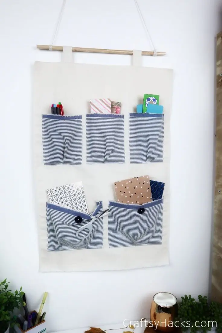 1-DIY-Hanging-Organizer-with-Pockets-735×1102.jpg