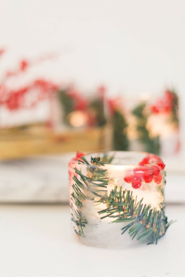 15 DIY Minimalist Christmas Decor on a Budget Ideas 10 15 DIY Minimalist Christmas Decor on a Budget Ideas 10 5M8A6226 600x900 1 The Old Summers Home This holiday season, bring hygge into your home with a look that is calm, inviting and understated, and do it without spending a ton of money. From the fresh