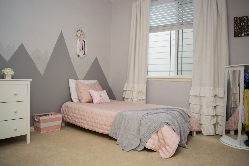 20 Beautiful Toddler Girl Bedroom Ideas on a Budget 18 mountain mural on toddler girls bedroom wall